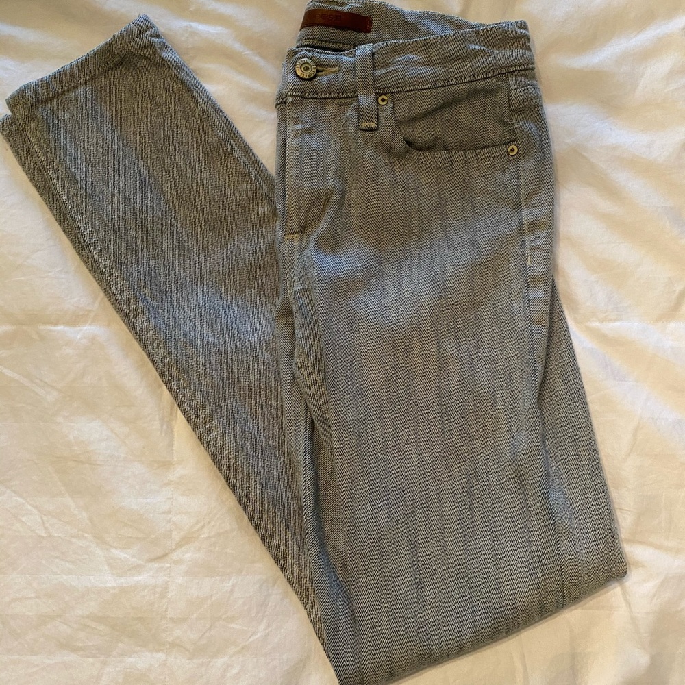 Joe’s straight ankle denim